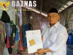 Harapan Baru di Dusun Cisaar: Rumah Layak untuk Pak Nardi dari Uang Zakat Baznas Ciamis