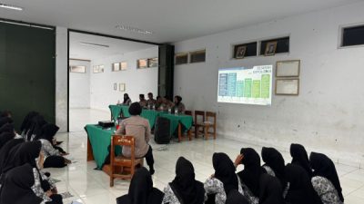 Polwan Masuk Kelas, Bawa Ilmu yang Gak Ada di Buku Pelajaran