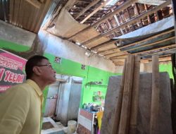 Bupati Herdiat Datang Tanpa Basa-Basi, Dua Warga Bolenglang Dapat Rejeki Rumah Baru