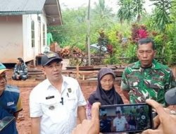 Bupati Herdiat Bangun Rumah Nyaman untuk Nenek Unamah di Desa Kujang