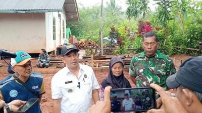 Bupati Herdiat Bangun Rumah Nyaman untuk Nenek Unamah di Desa Kujang