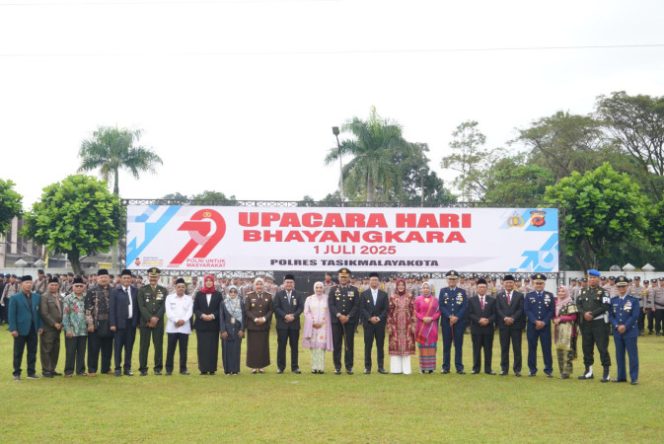 
					Polres Tasik Komit Jadi Polisi yang Makin Ramah dan Siap Melayani di HUT Bhayangkara ke-79