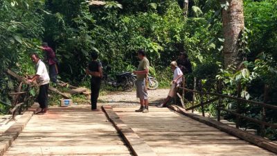 Warga Desa Garunggang Bisa Lega, Jembatan Rusak Akhirnya Diperbaiki