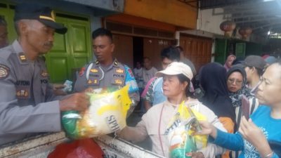 Bazar Sembako Murah Polsek Kuala, Harga Beras Bikin Warga Senyum Lebar