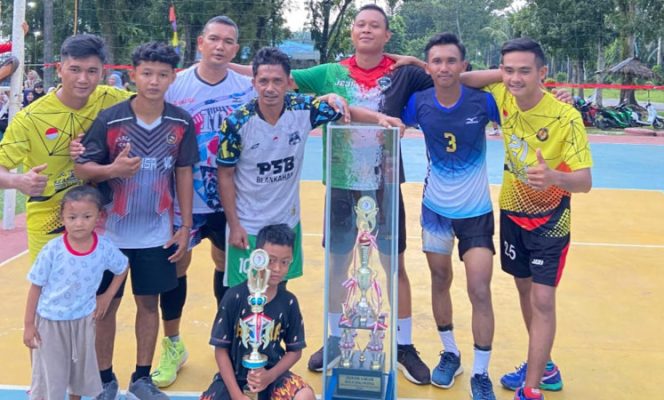 
					Serunya Turnamen Voli Antar Dusun di Blangkahan: Emplasmen A Sabet Juara!