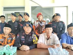 Brimob Jabar & Warga Bergerak, Bantu Lansia di Cipaku – Kisah Mak Canti yang Hidup Sendiri