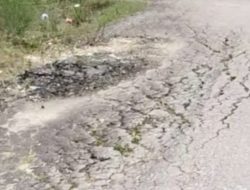 Jalan Desa Sungai Ungar Bikin Warga Geleng-Geleng, Kades Masih Diam Seribu Bahasa