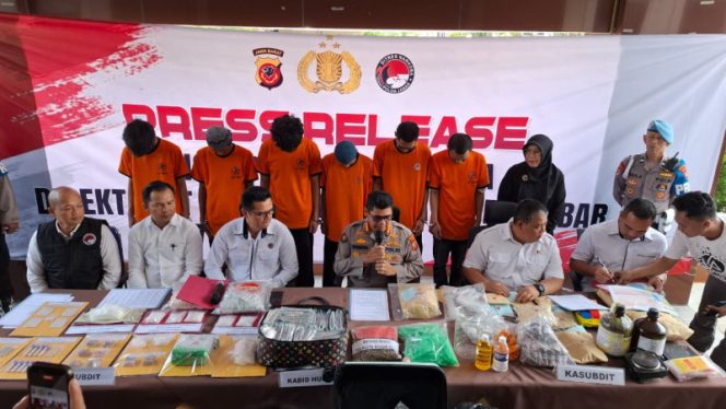 
					Polisi Ringkus Bandar Narkoba di Bandung dan Cimahi