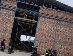 Proyek Gudang di Karimun Misterius, Plang IMB Nggak Kelihatan