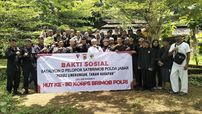 
					Brimob Bareng Durian Kujang Hijaukan Situs Galuh di Hari Kesaktian Pancasila