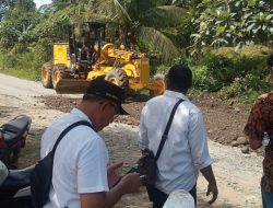 Camat Kutambaru Gagas Aksi Peduli Jalan, Warga dan Perusahaan Kompak Bergerak