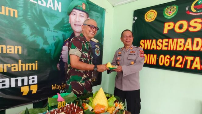 
					Hangat dan Kompak! Kapolsek Manonjaya Bareng Muspika Datangi Koramil di Momen HUT ke-80 TNI