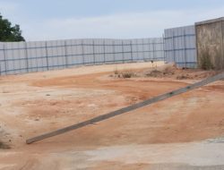 Lokasi Diduga Penimbunan Solar Ilegal di Karimun Dipagari Seng, Warga Bingung Kok Nggak Ada Tindakan?