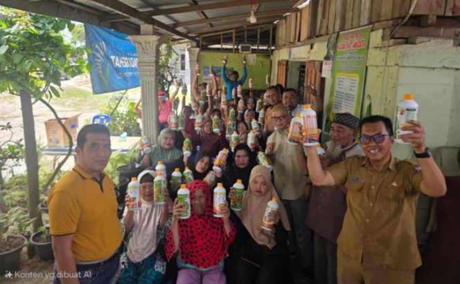 
					PT Karunia Rotorindo Tani Nusantara Bagi-Bagi Pupuk Gratis, Petani Senyum Lebar!