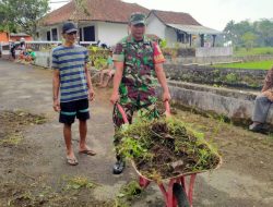 Serda Tedi dan Warga Sukarapih Kompak Bersih-Bersih Kampung