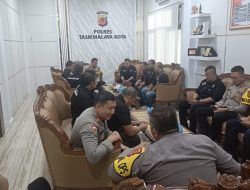 Momen Haru Paturay Tineung Indoboxing Bersama Polri