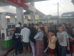 Sumut dilanda bencana, antrean BBM di Binjai–Langkat tembus satu kilometer
