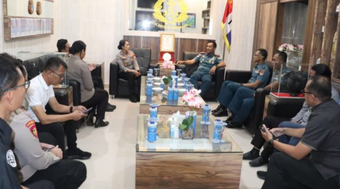 
					Sinergi TNI Polri Kapolres Karimun Sambangi Lanal Karimun