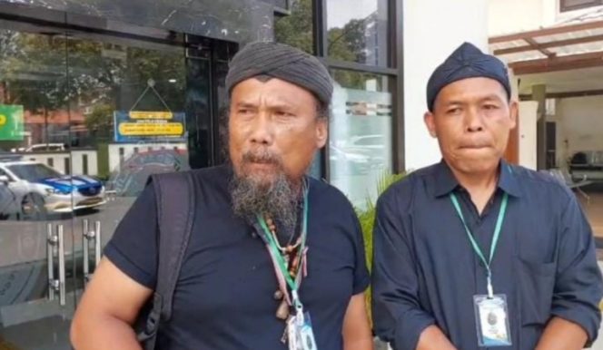 
					Sidang Pertama Kasus Sengketa Lahan Sewa Durian Kujang Ciamis di PN Bandung Diundur Majelis Hakim, Gubernur Jabar (Tergugat IV) Tidak Hadir