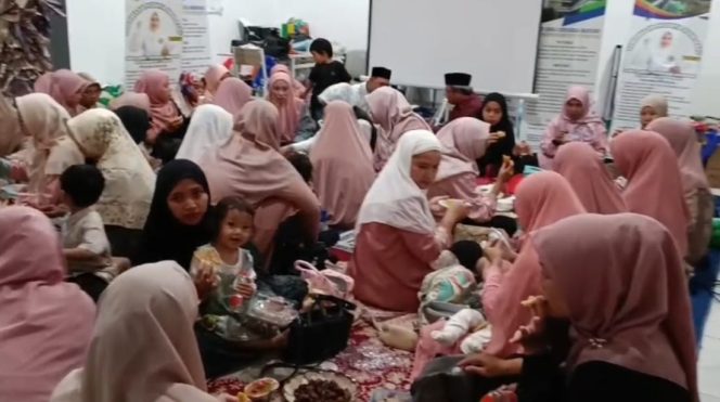 
					Bukber SIT Bina Cendekia Mandiri Ciomas Penuh Kebersamaan
