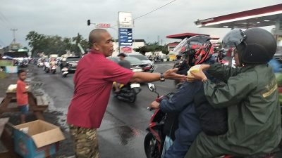 Durian Kujang Cikoneng Bagikan 3.000 Es Durian Gratis
