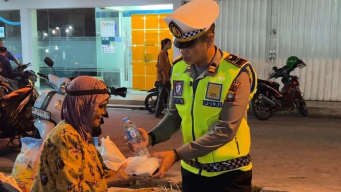 
					Sahur Of The Road Karimun Cegah Balap Liar