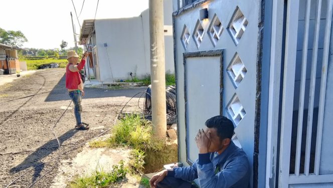 
					Pemasangan FO PT Wahana Tanpa APD Di Grand Metro Indihiang Tuai Kritik
