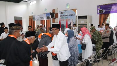 Bupati Ciamis Lepas 417 Jemaah Haji Kloter 31