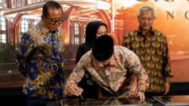 Bupati Lebak, Hasbi Asyidiki Jayabaya, saat meresmikan Grand Keisha Hotel Rangkasbitung, hotel bintang 4 pertama di Kabupaten Lebak, pada Kamis (28/5/2026). (Foto: Istimewa)
