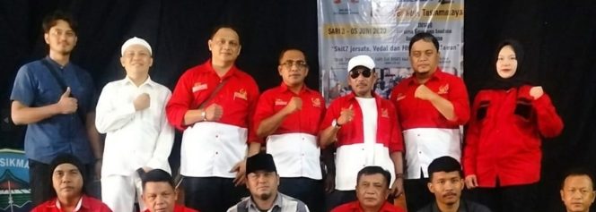 
					Harlah Ke-2 PWRI Tasikmalaya Diwarnai Sunatan Dan Santunan